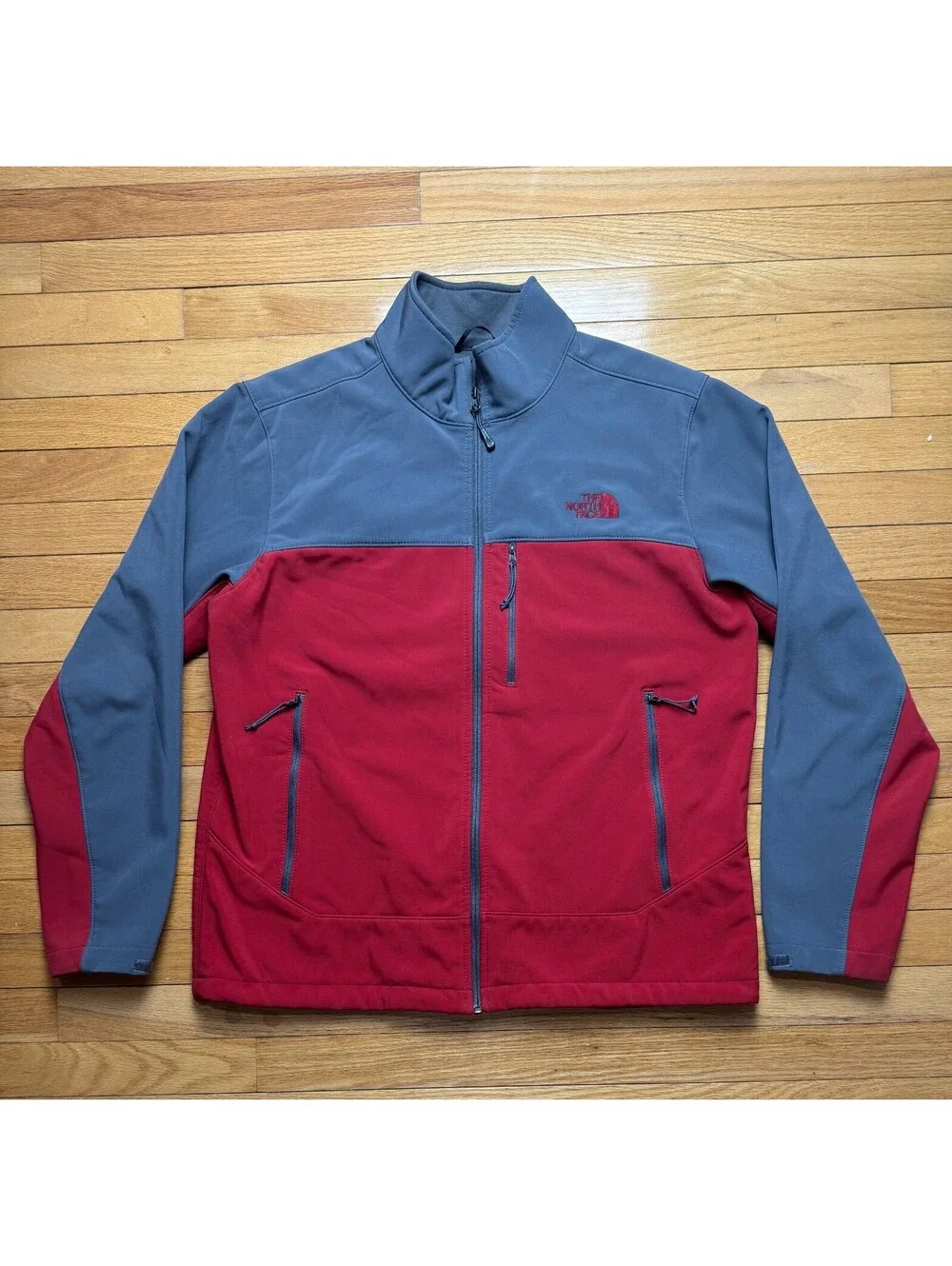 The North Face Men’s Softshell Jacket Size L Red Gray Full Zip Fleece
